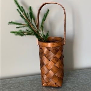 Hanging wooden basket